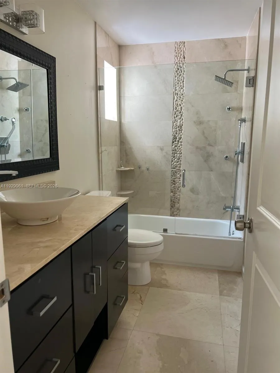 574 NW 159th Ave Pembroke Pines, FL 33028