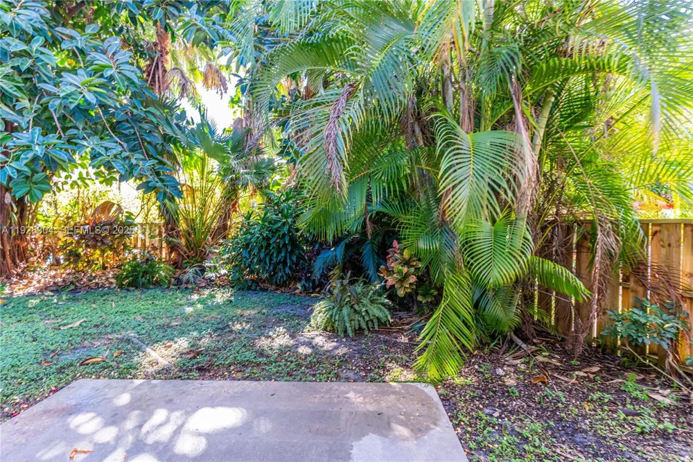 10132 NW 4th St Plantation, FL 33324