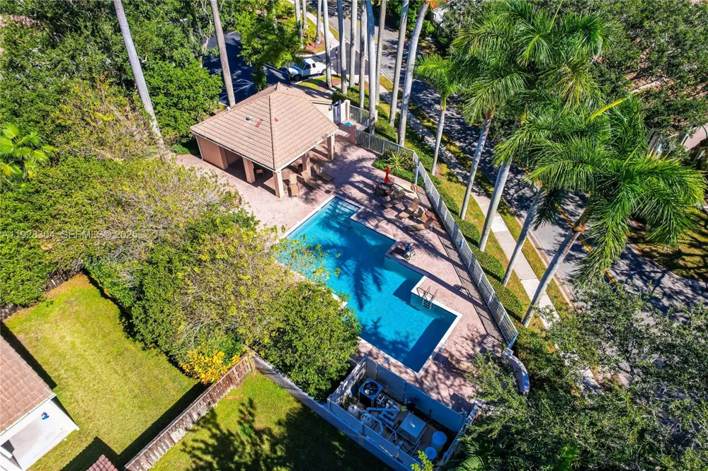 10132 NW 4th St Plantation, FL 33324