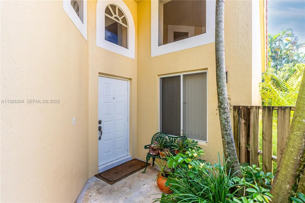 10132 NW 4th St Plantation, FL 33324
