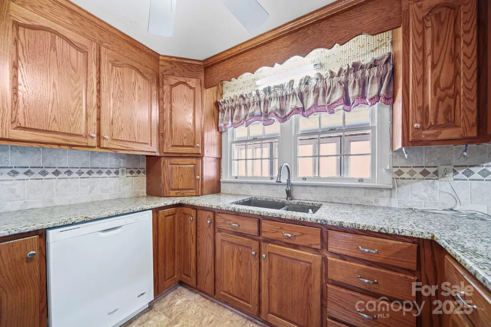 1223 Walker Road Mount Pleasant, NC 28124