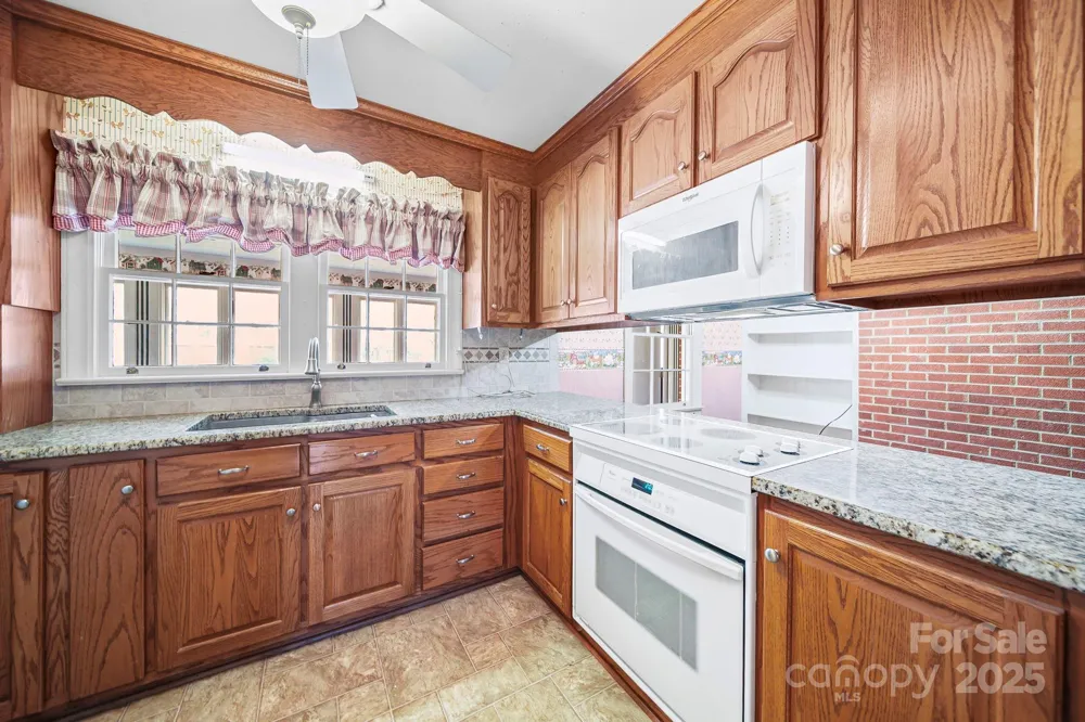1223 Walker Road Mount Pleasant, NC 28124