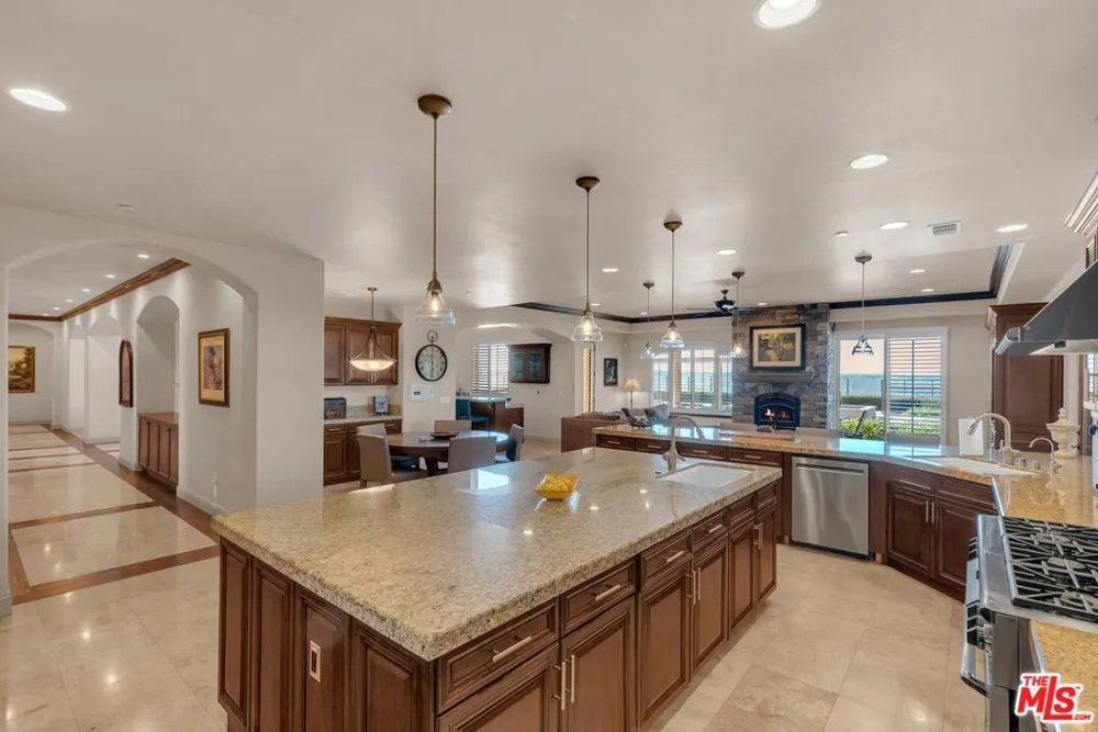 1990 E Highway 46 Shandon, CA 93461