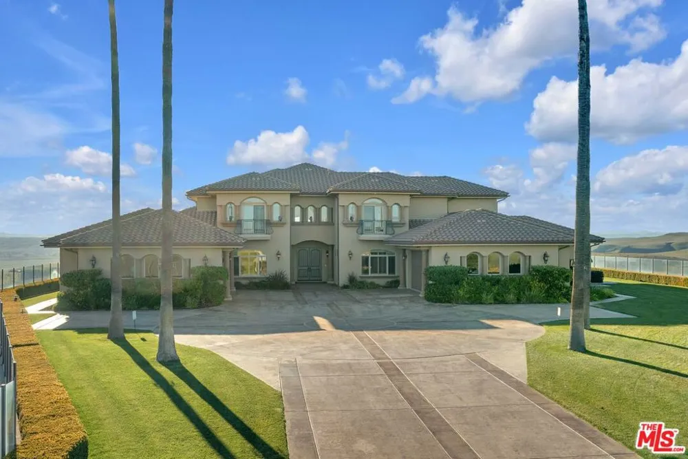 1990 E Highway 46 Shandon, CA 93461