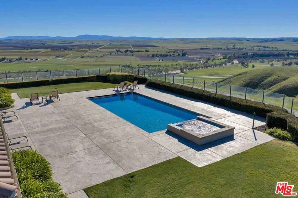1990 E Highway 46 Shandon, CA 93461