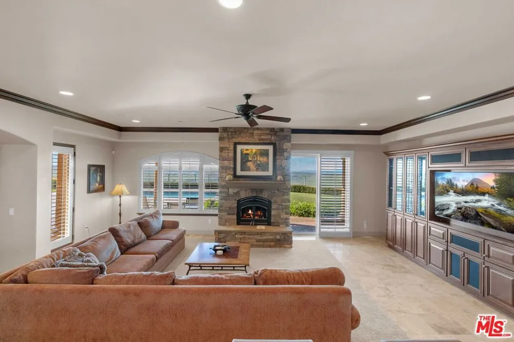 1990 E Highway 46 Shandon, CA 93461