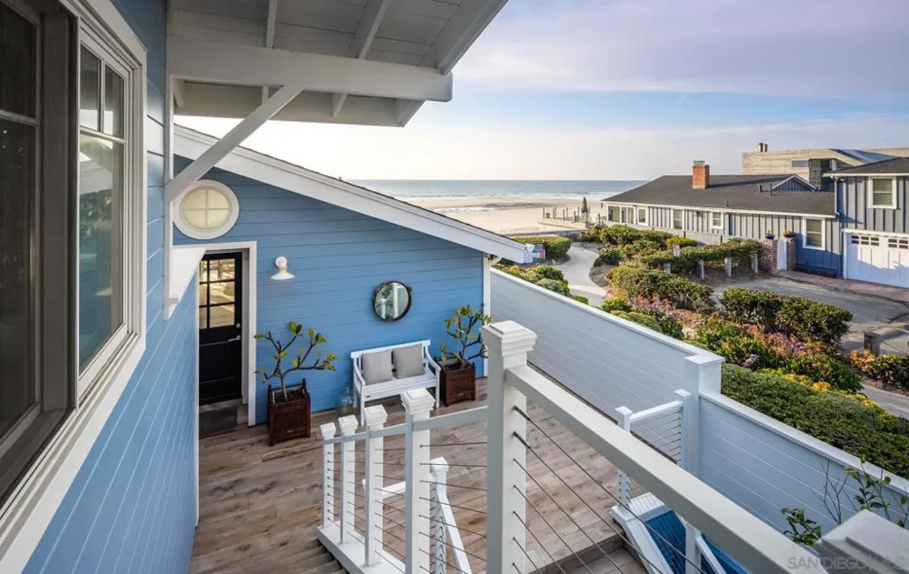 2050 Ocean Front Del Mar, CA 92014