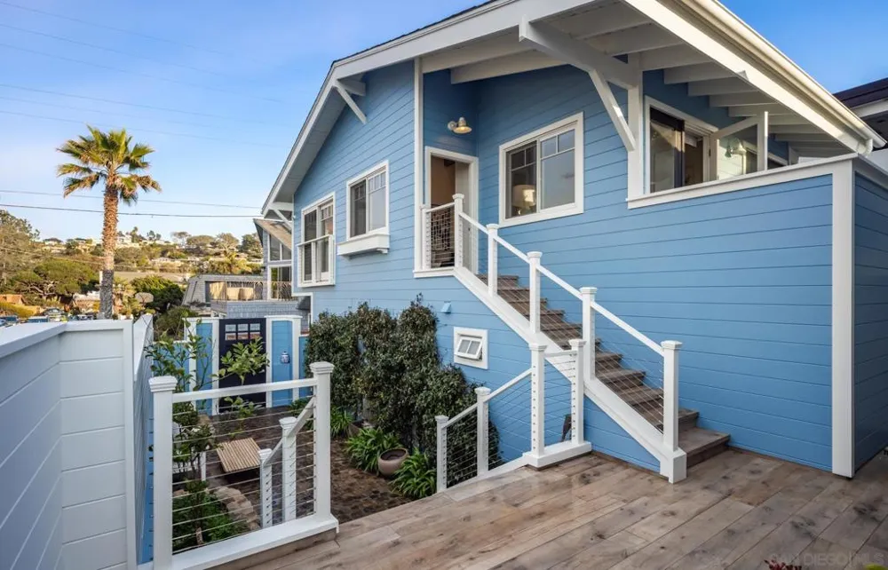 2050 Ocean Front Del Mar, CA 92014