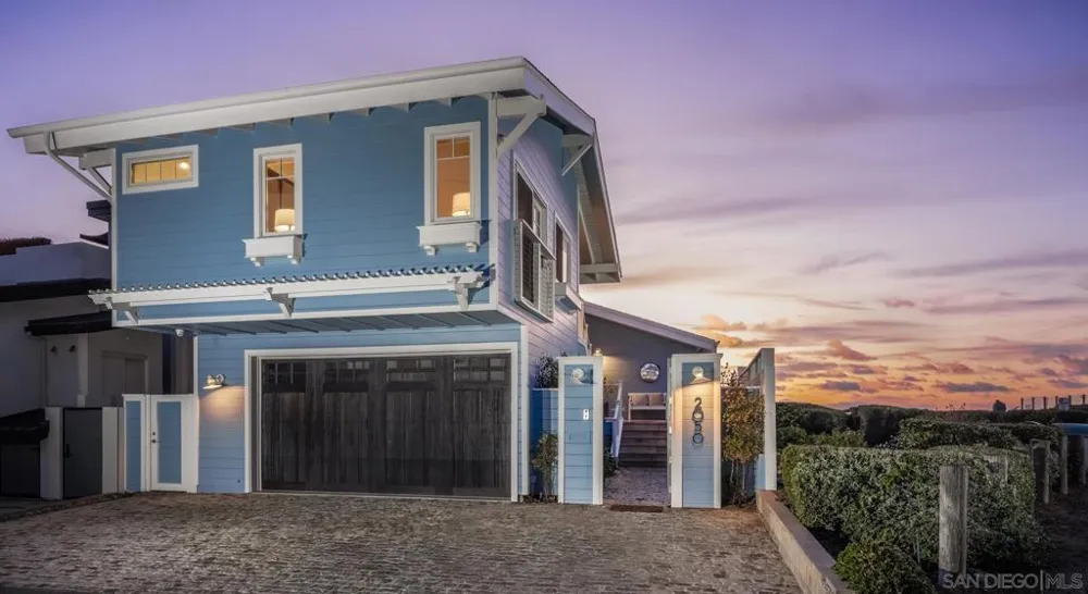 2050 Ocean Front Del Mar, CA 92014