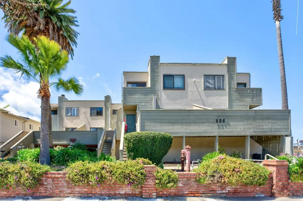 504 Ocean Avenue #2 Monterey, CA 93940