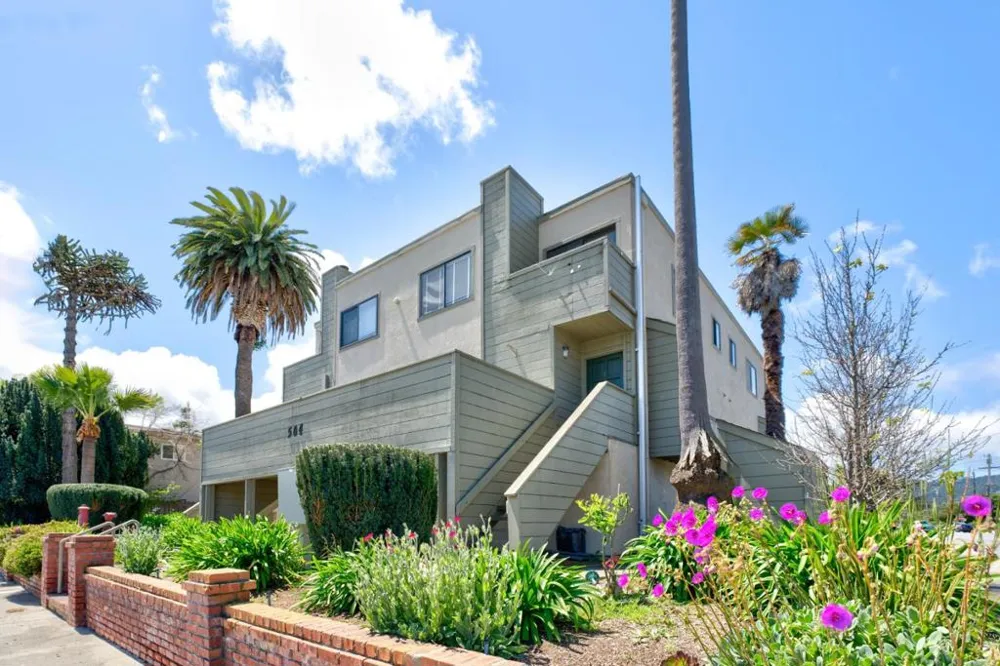 504 Ocean Avenue #2 Monterey, CA 93940