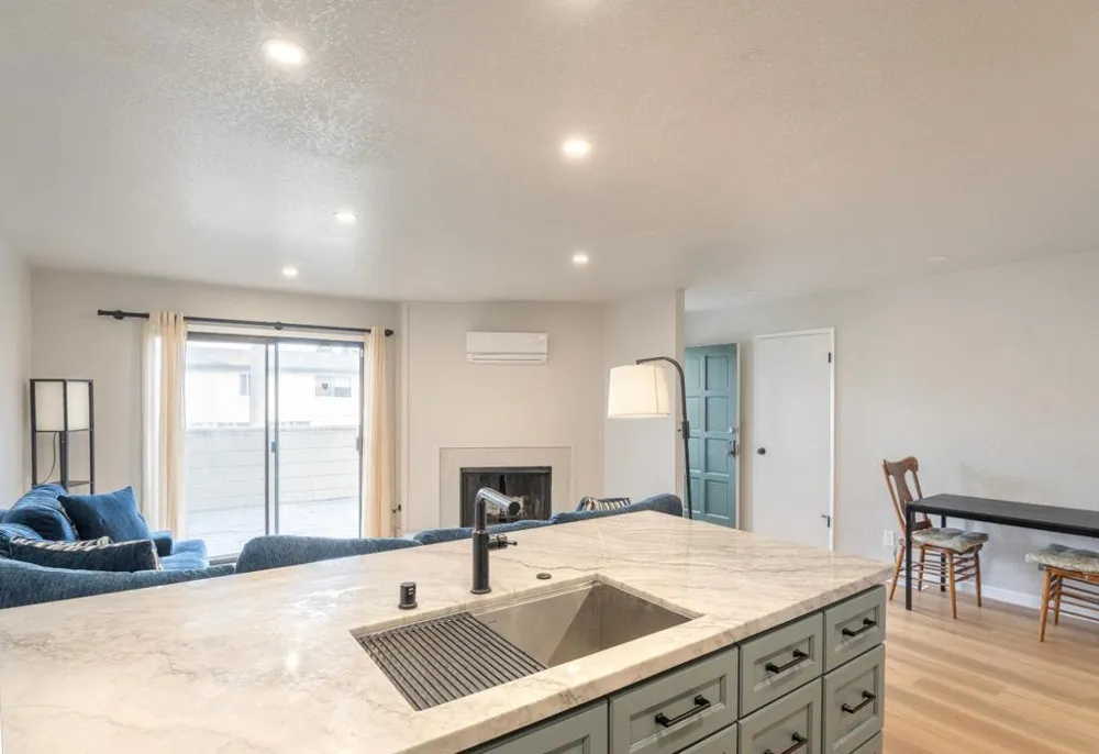 504 Ocean Avenue #2 Monterey, CA 93940