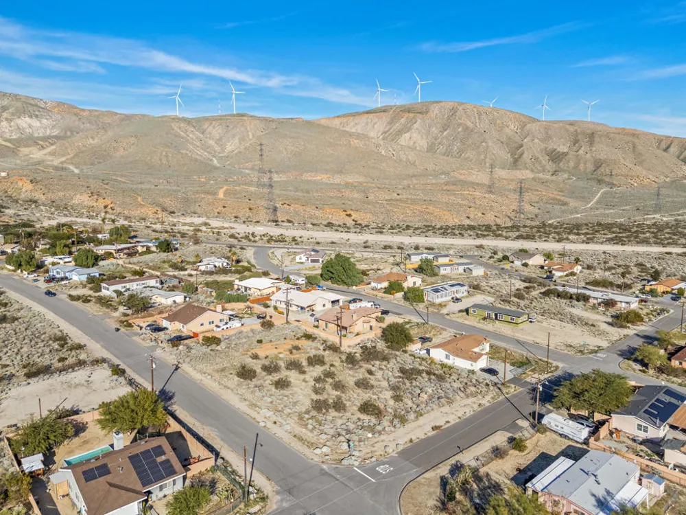 55844 Sagebrush Avenue Whitewater, CA 92282