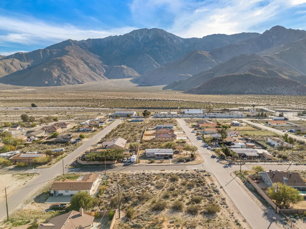 55844 Sagebrush Avenue Whitewater, CA 92282