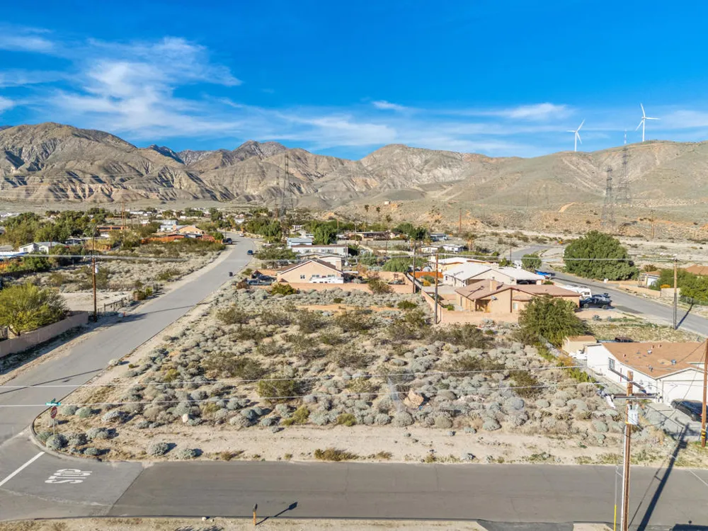 55844 Sagebrush Avenue Whitewater, CA 92282