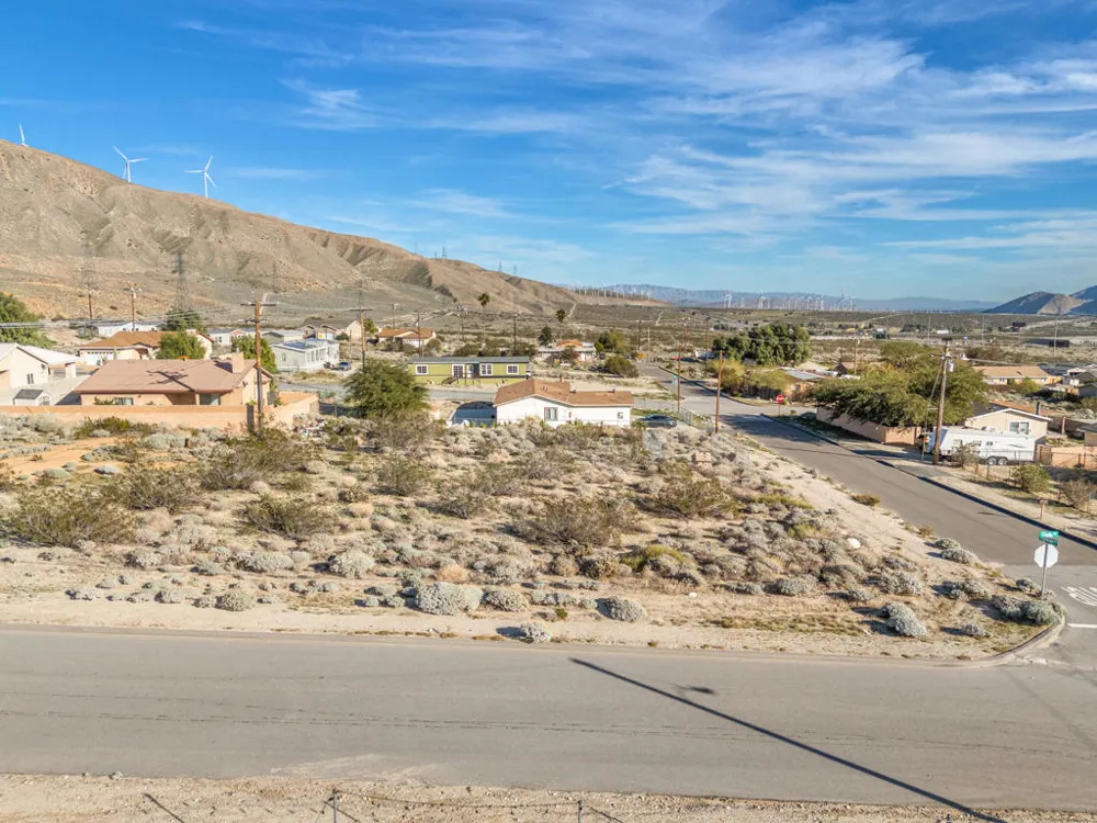 55844 Sagebrush Avenue Whitewater, CA 92282