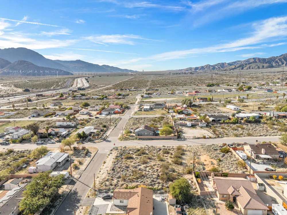 55844 Sagebrush Avenue Whitewater, CA 92282