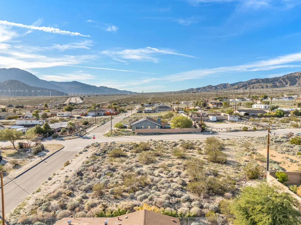 55844 Sagebrush Avenue Whitewater, CA 92282