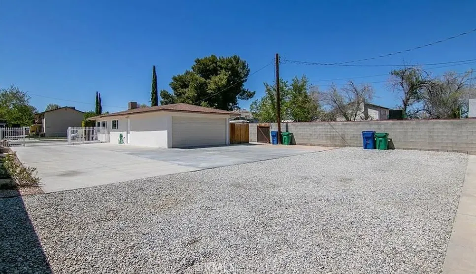 45122 Date Lancaster, CA 93534