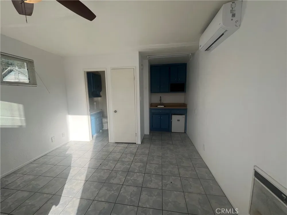 45122 Date Lancaster, CA 93534