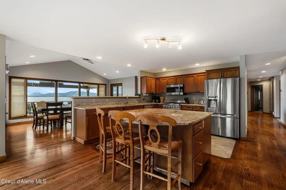540 Ponder Pt Drive Sandpoint, ID 83864