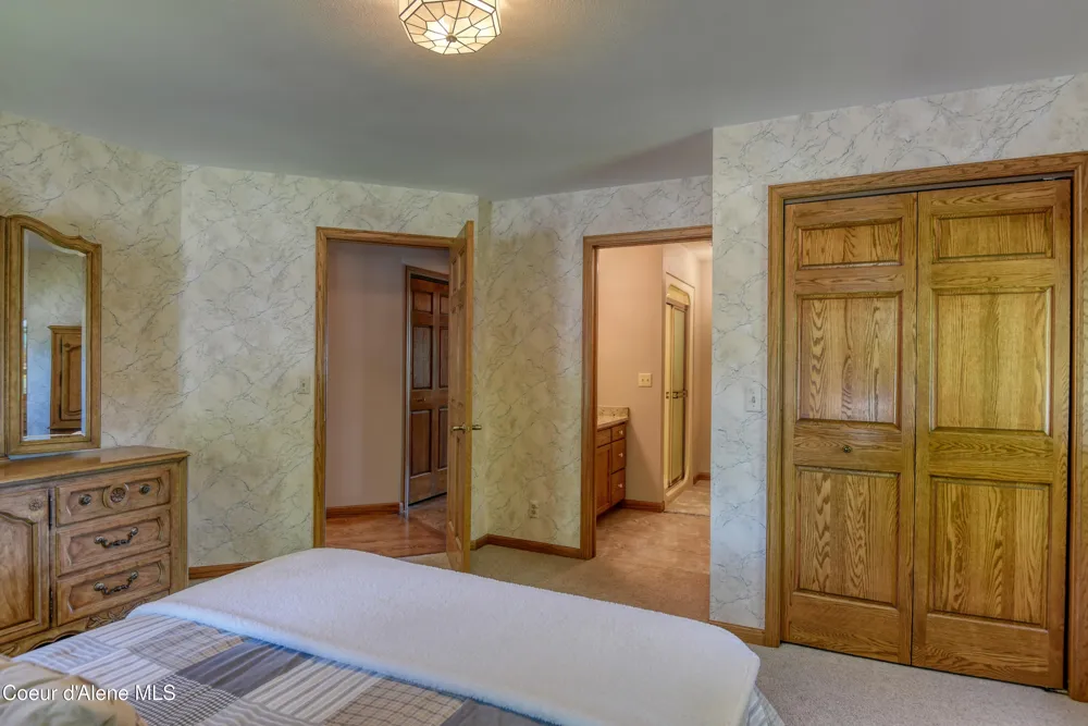 540 Ponder Pt Drive Sandpoint, ID 83864