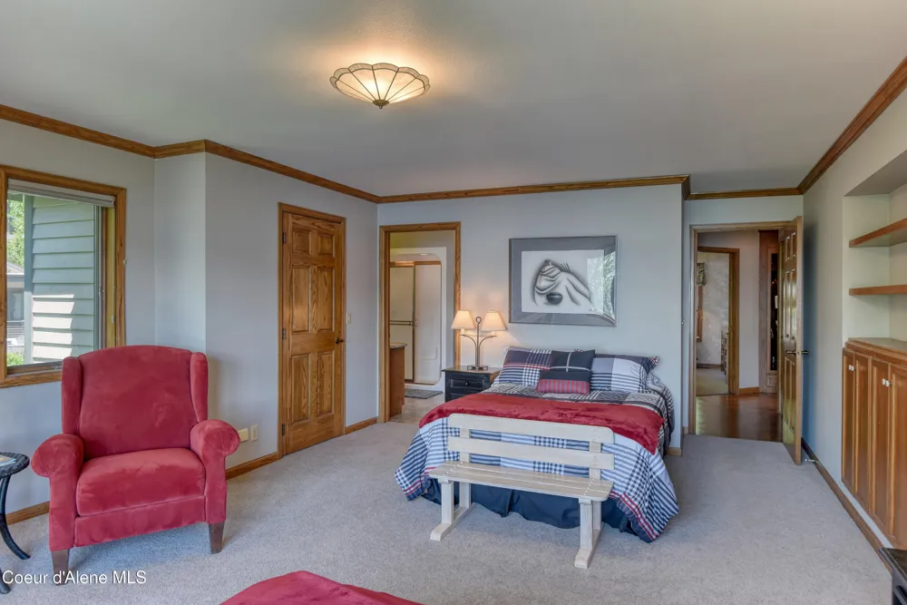 540 Ponder Pt Drive Sandpoint, ID 83864