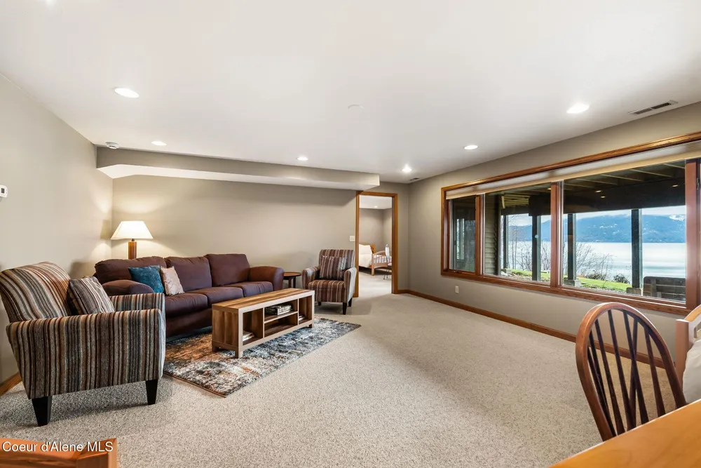 540 Ponder Pt Drive Sandpoint, ID 83864