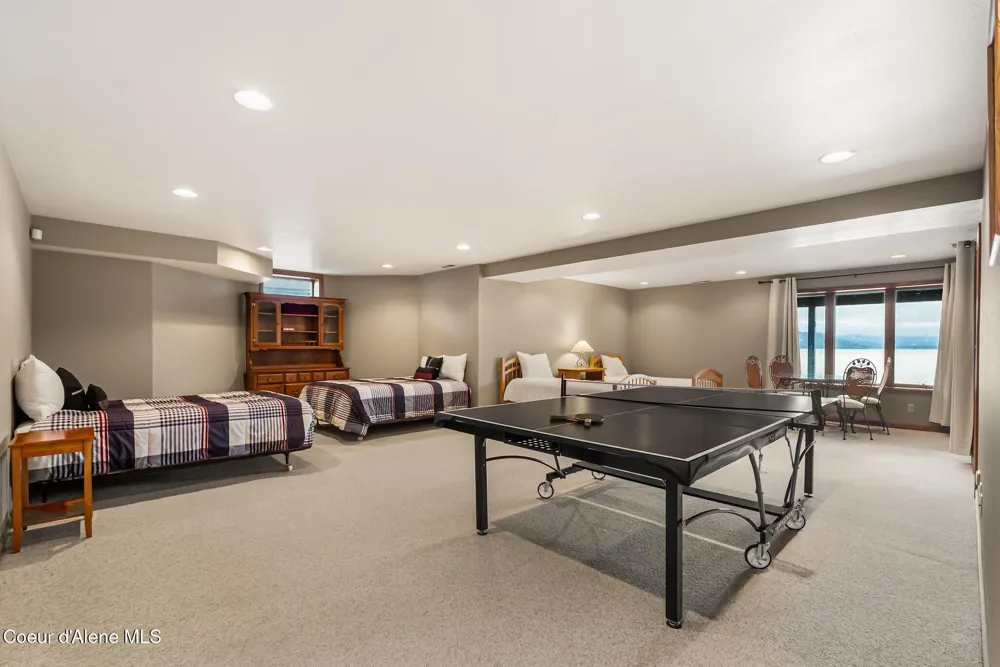 540 Ponder Pt Drive Sandpoint, ID 83864