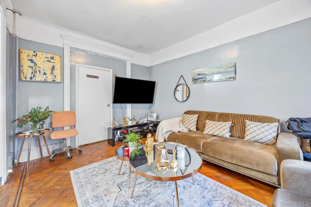 927 E 35th Street Brooklyn, NY 11210