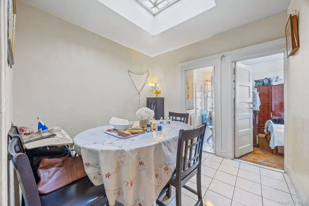 927 E 35th Street Brooklyn, NY 11210