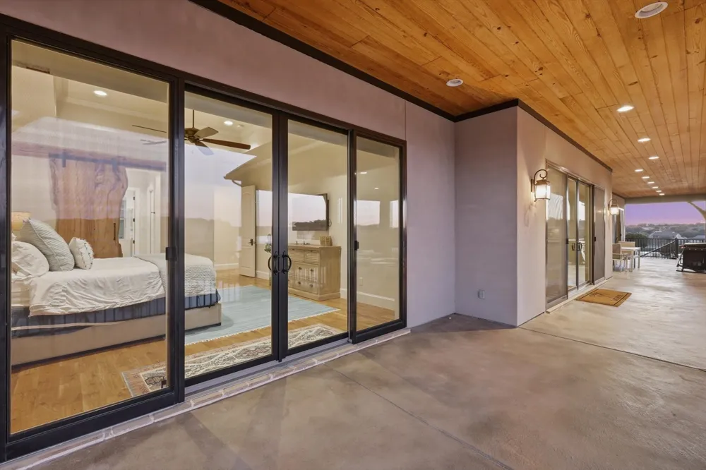 7105 W Hells Gate Drive Strawn, TX 76475