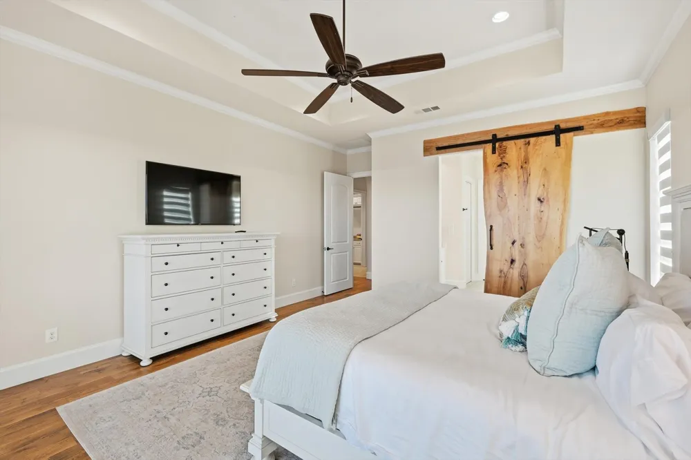 7105 W Hells Gate Drive Strawn, TX 76475
