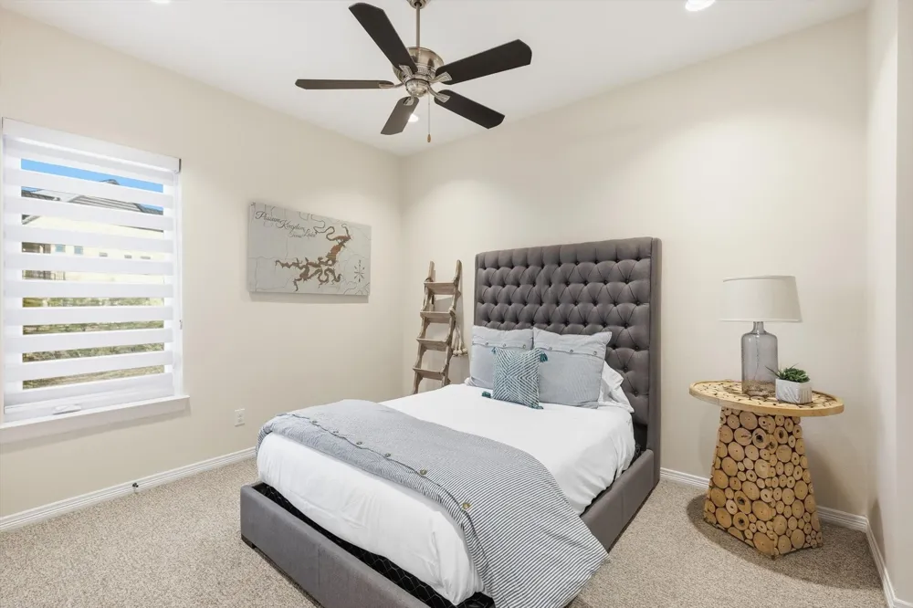 7105 W Hells Gate Drive Strawn, TX 76475