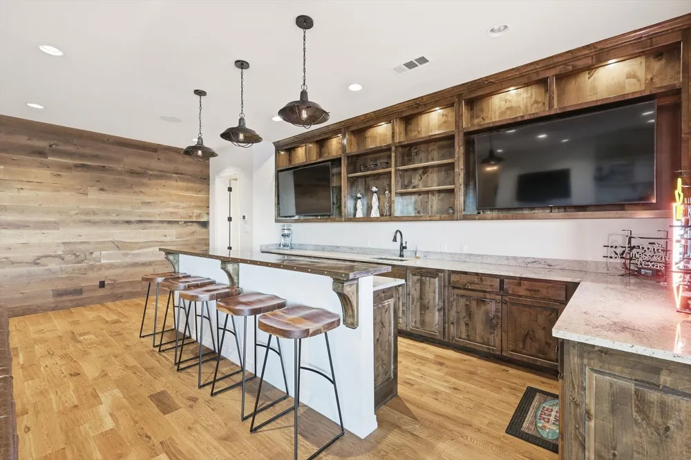 7105 W Hells Gate Drive Strawn, TX 76475
