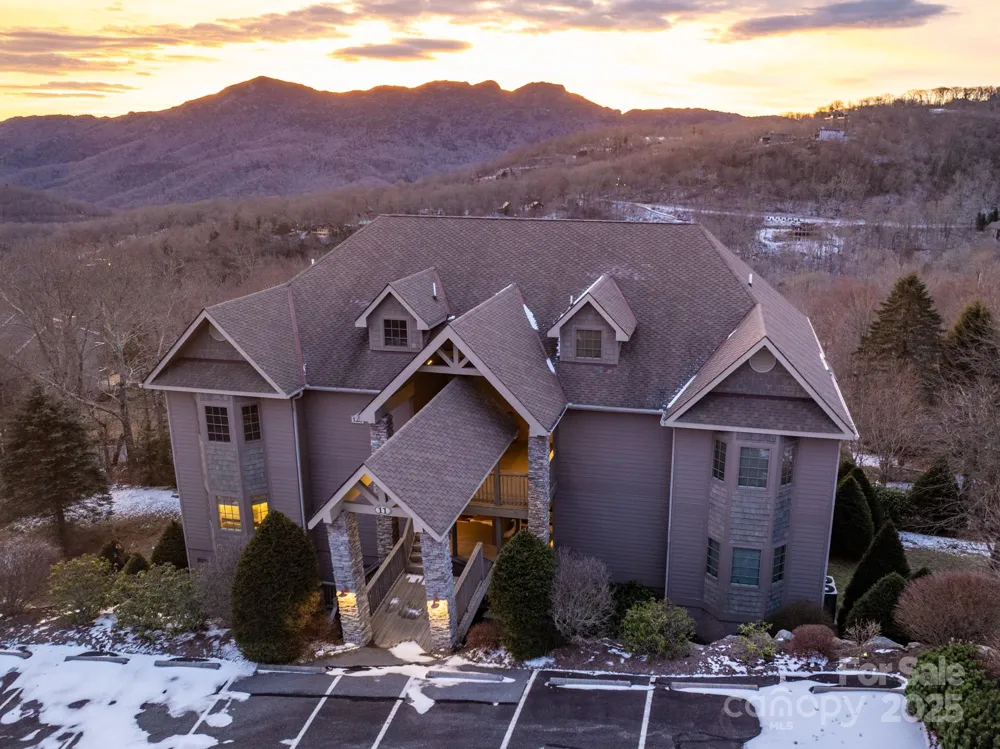 120 Pleasant View Boulevard Sugar Mountain, NC 28604