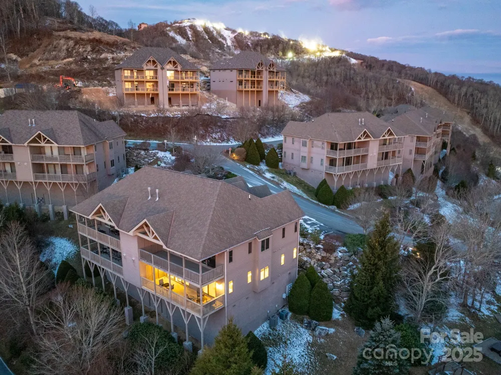 120 Pleasant View Boulevard Sugar Mountain, NC 28604