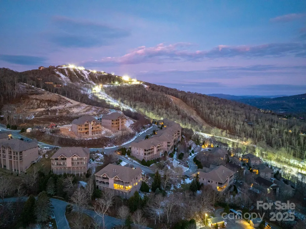 120 Pleasant View Boulevard Sugar Mountain, NC 28604