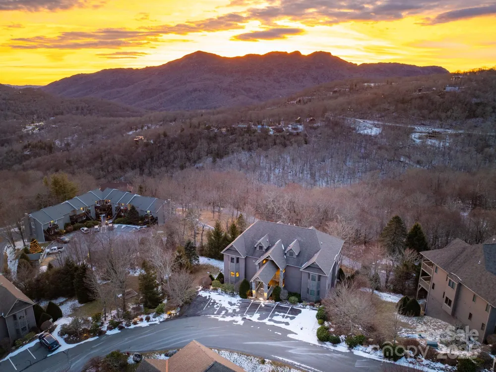120 Pleasant View Boulevard Sugar Mountain, NC 28604