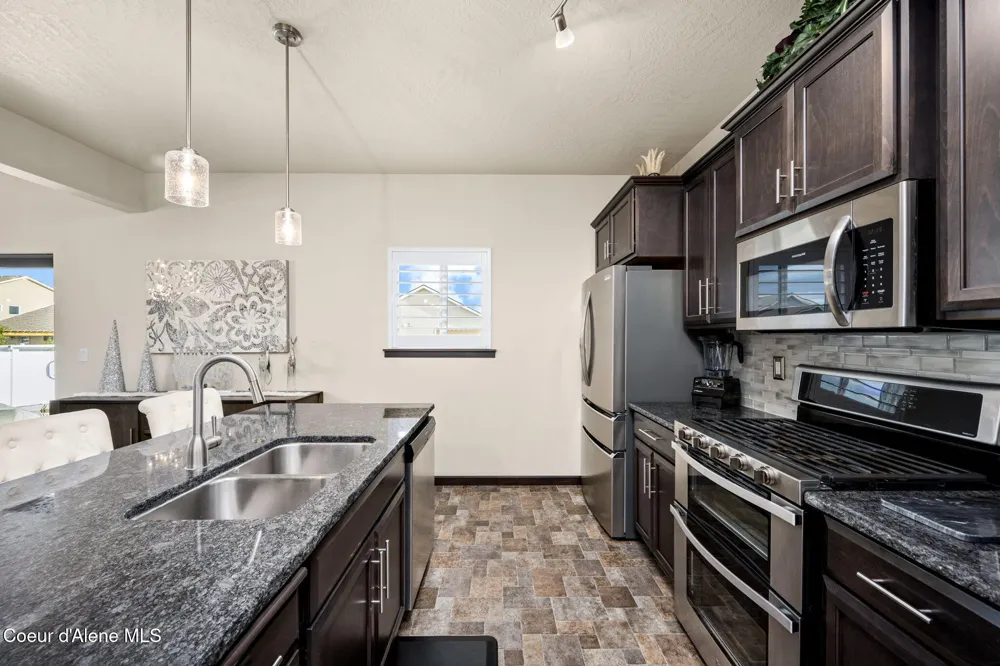 8072 SCOTSWORTH STREET Post Falls, ID 83854