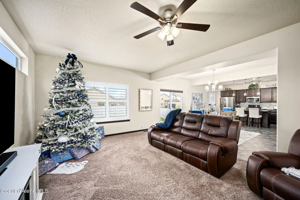 8072 SCOTSWORTH STREET Post Falls, ID 83854