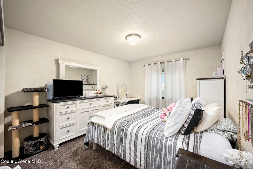 8072 SCOTSWORTH STREET Post Falls, ID 83854
