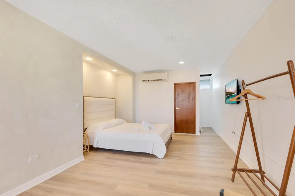 7 CALLE ROSA #PH Carolina, PR 00979