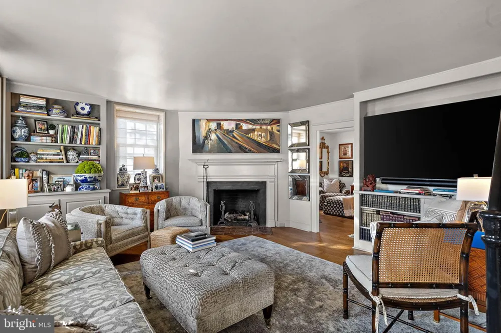 302 STONE BROOK DRIVE Wilmington, DE 19807