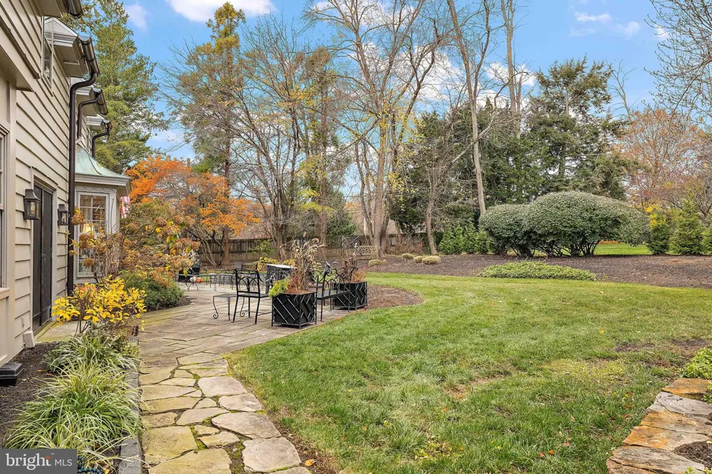 302 STONE BROOK DRIVE Wilmington, DE 19807
