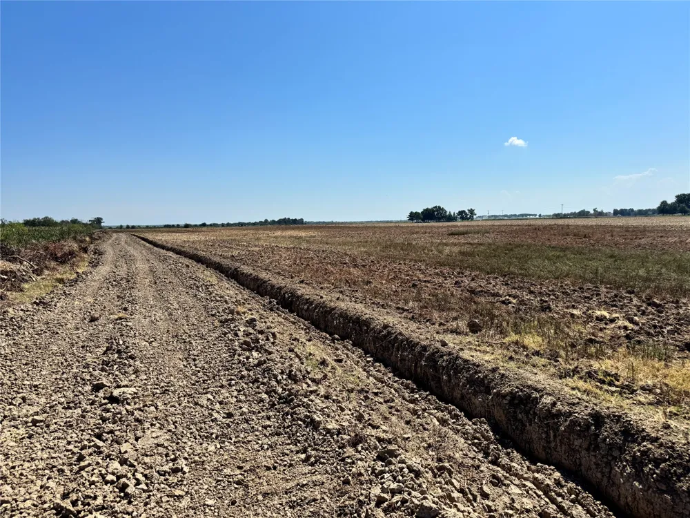520 Flynn Bridge Cut Road Humnoke, AR 72072