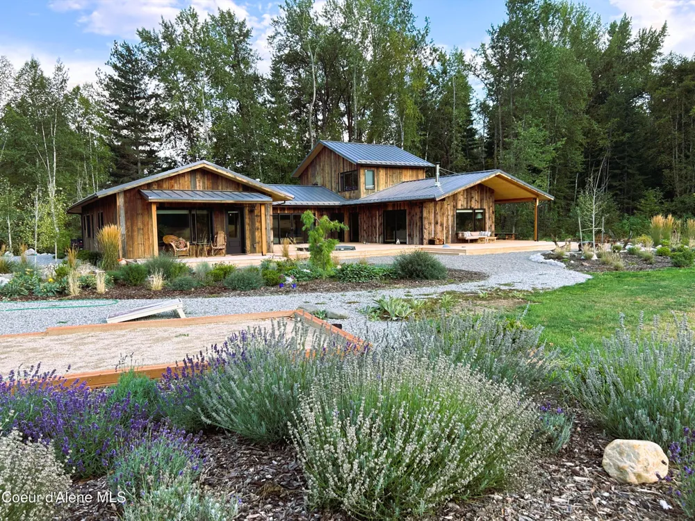 202 Siskin Lane Sandpoint, ID 83864