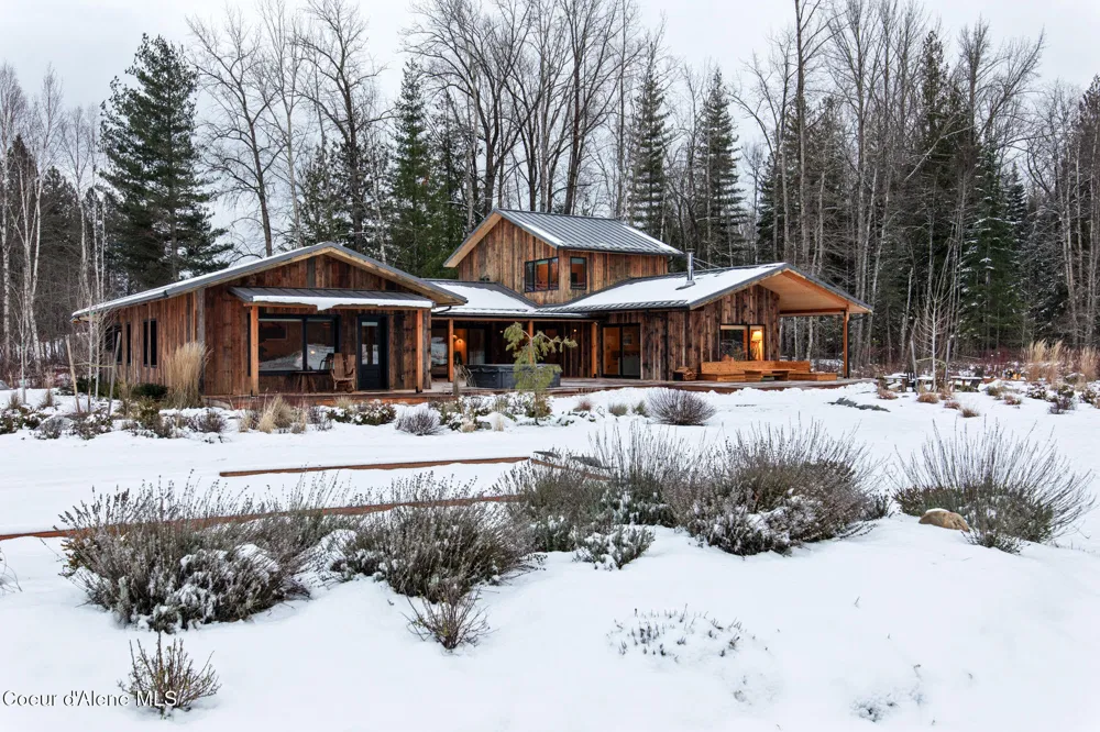 202 Siskin Lane Sandpoint, ID 83864
