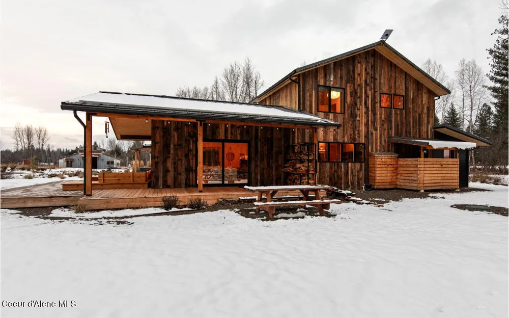 202 Siskin Lane Sandpoint, ID 83864