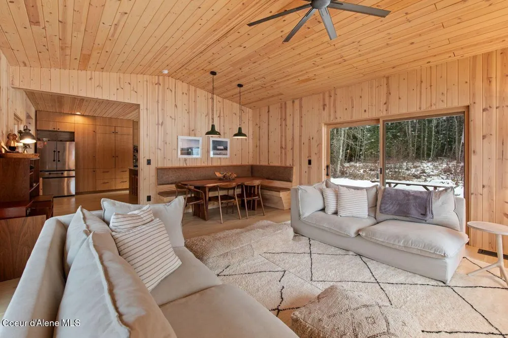 202 Siskin Lane Sandpoint, ID 83864
